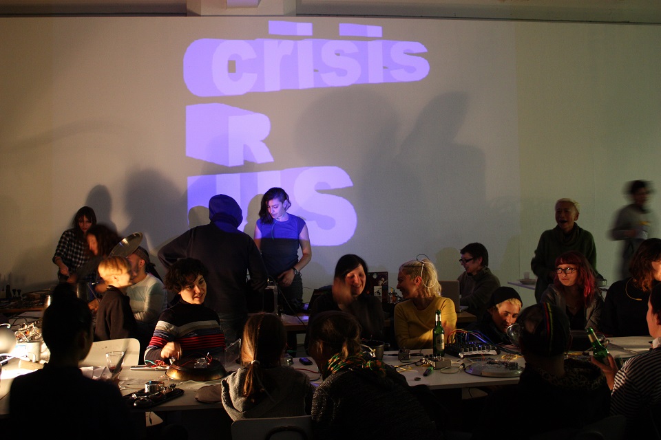 crisusRus NETWORK | RE:WORK, Workshop und Performance initiiert von LaptopsRus in Kooperation mit alpha nova und reboot.fm, 2014, Foto: alpha nova & galerie futura